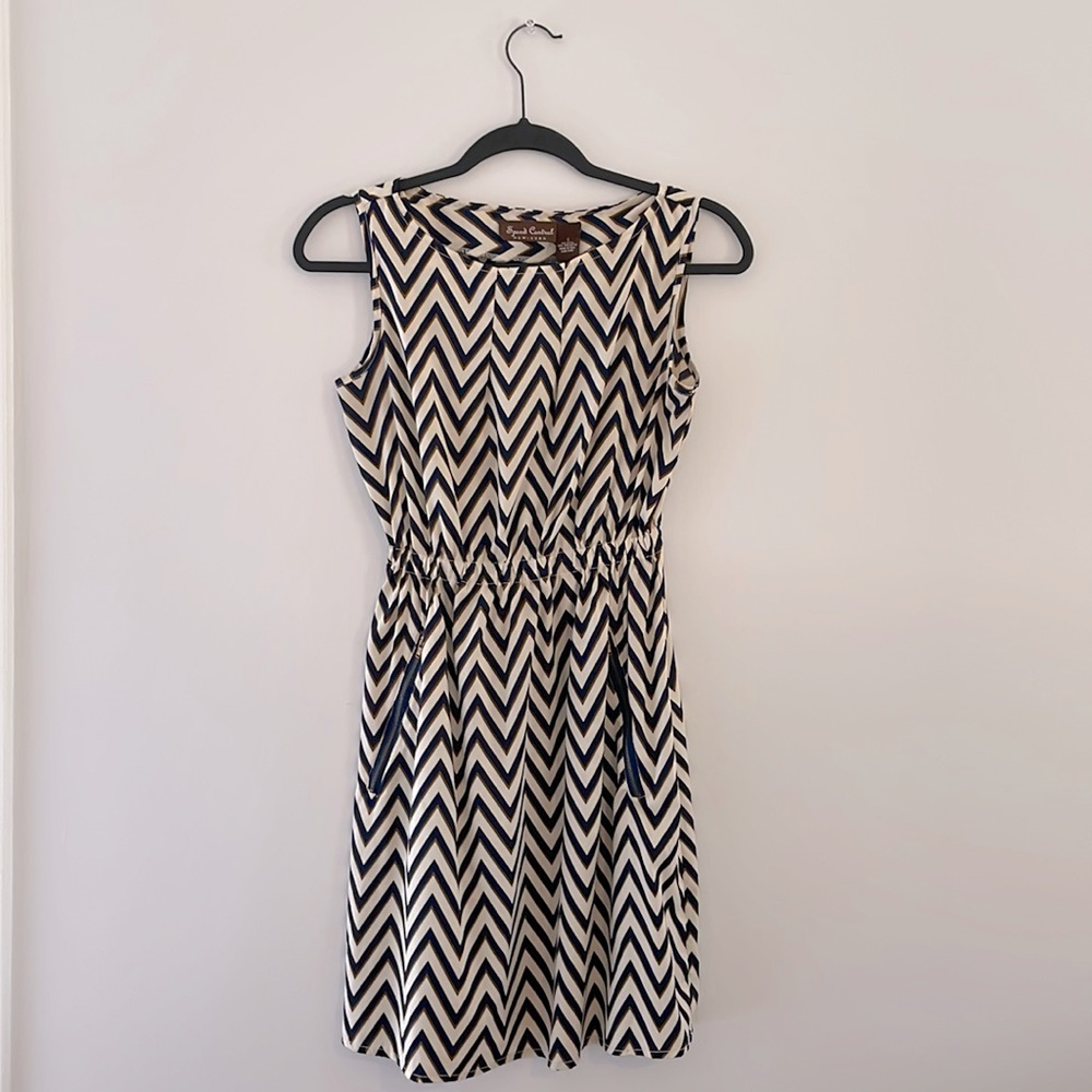 Speed Control NY Chevron dress - size Small